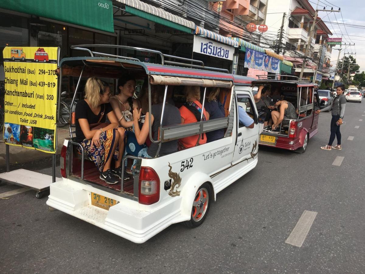 Nakara Hostel Ayutthaya Eksteriør billede